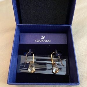 Swarovski Energic pierce Gold earrings